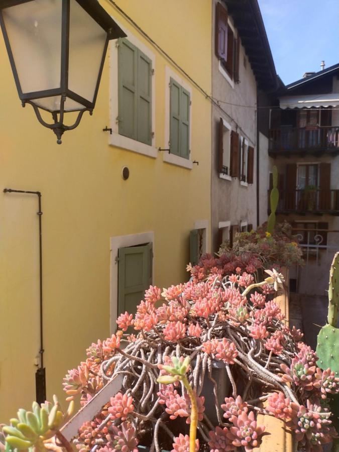 Hotel La Tana Dell'Artista Arco Zewnętrze zdjęcie